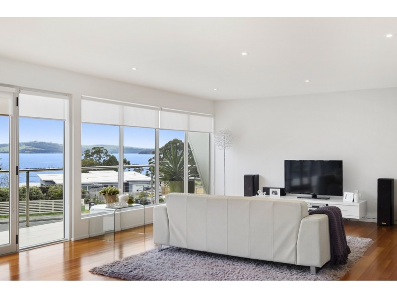 22 Staff Road, Electrona TAS 7054