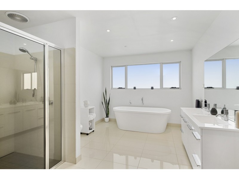 22 Staff Road, Electrona TAS 7054