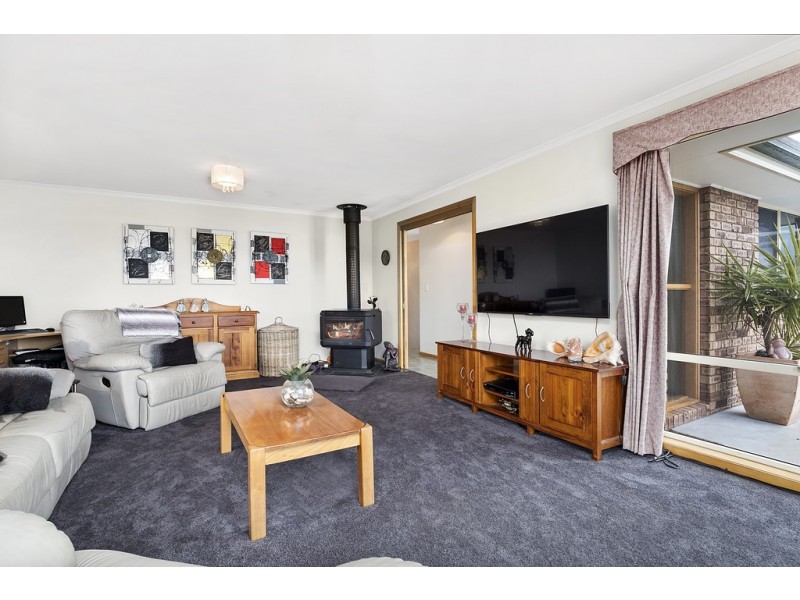 31 Sandra Drive, Blackmans Bay TAS 7052