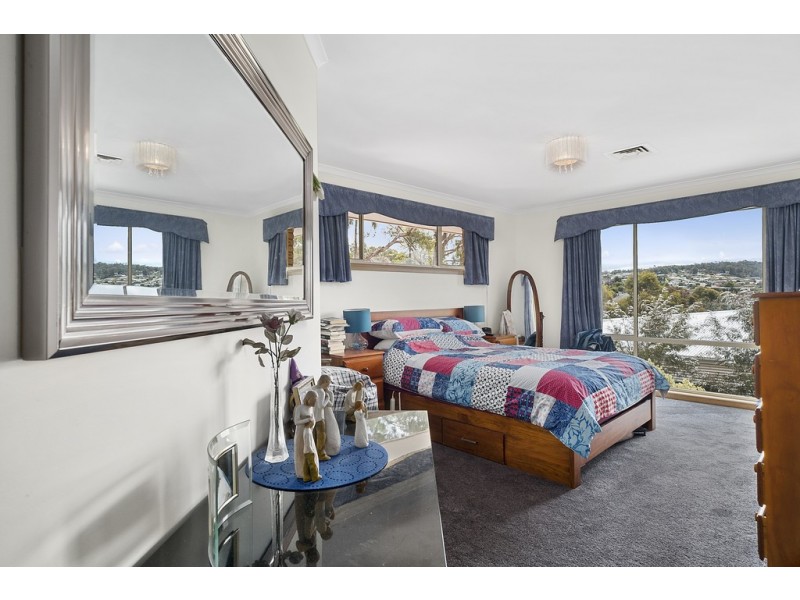 31 Sandra Drive, Blackmans Bay TAS 7052