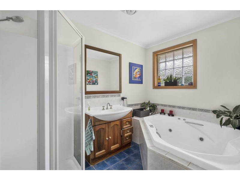 31 Sandra Drive, Blackmans Bay TAS 7052