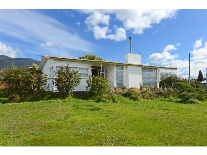 10 Leighland Road, Claremont TAS 7011