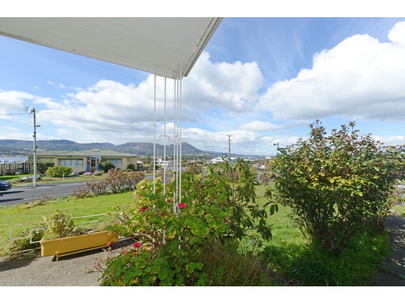 10 Leighland Road, Claremont TAS 7011