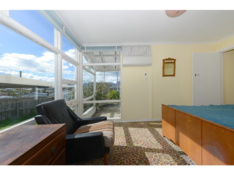10 Leighland Road, Claremont TAS 7011