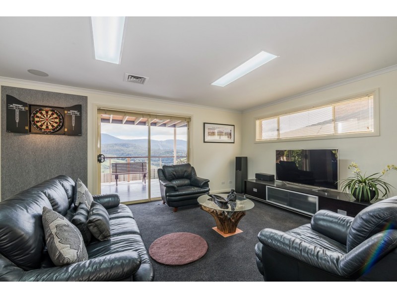 54 Ruth Drive, Lenah Valley TAS 7008