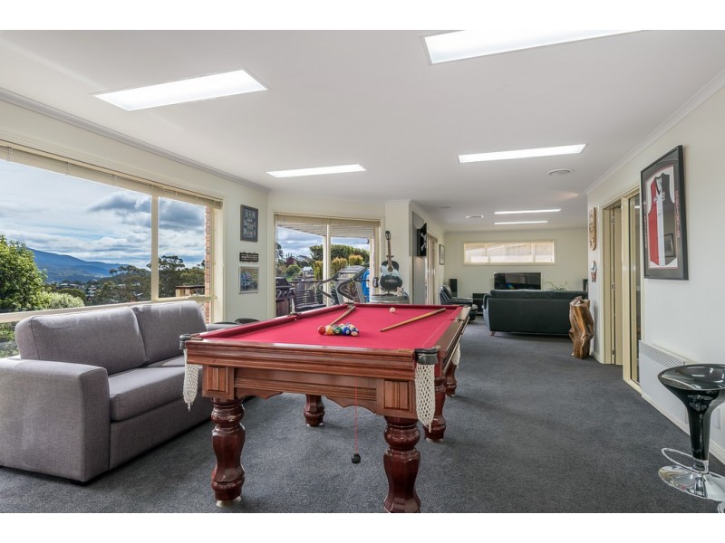 54 Ruth Drive, Lenah Valley TAS 7008