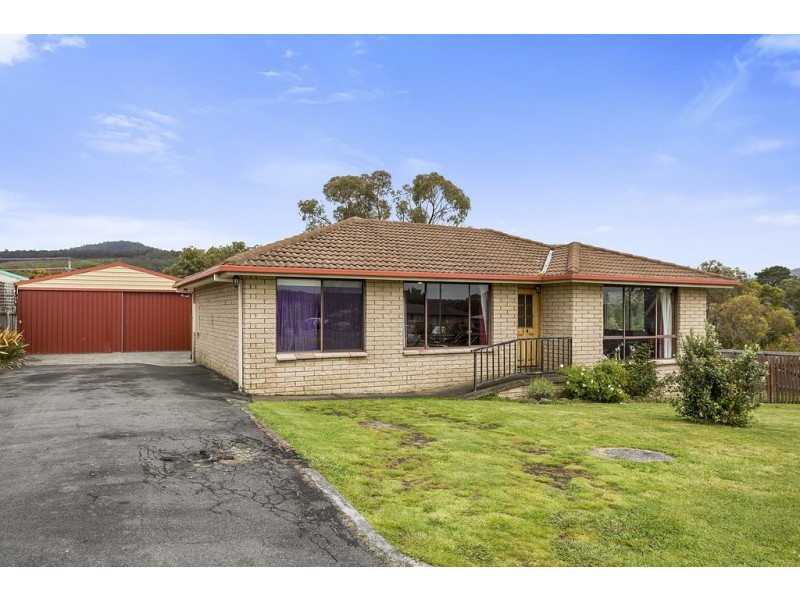 14 Riverdowns Drive, Margate TAS 7054