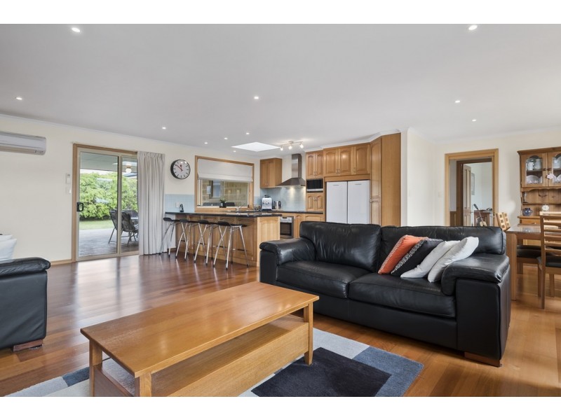 15 Greenhill Drive, Kingston TAS 7050