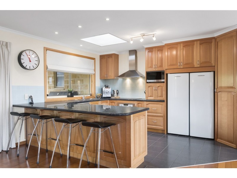 15 Greenhill Drive, Kingston TAS 7050