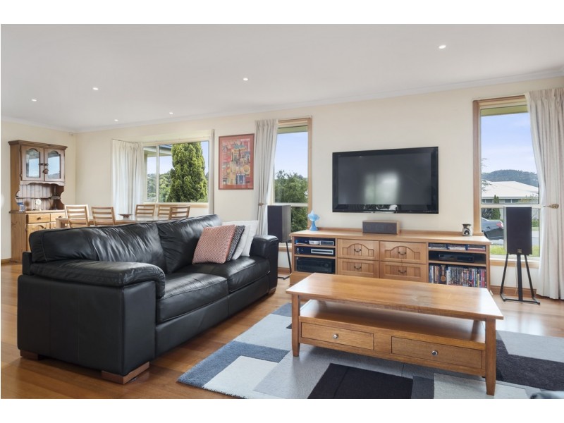 15 Greenhill Drive, Kingston TAS 7050