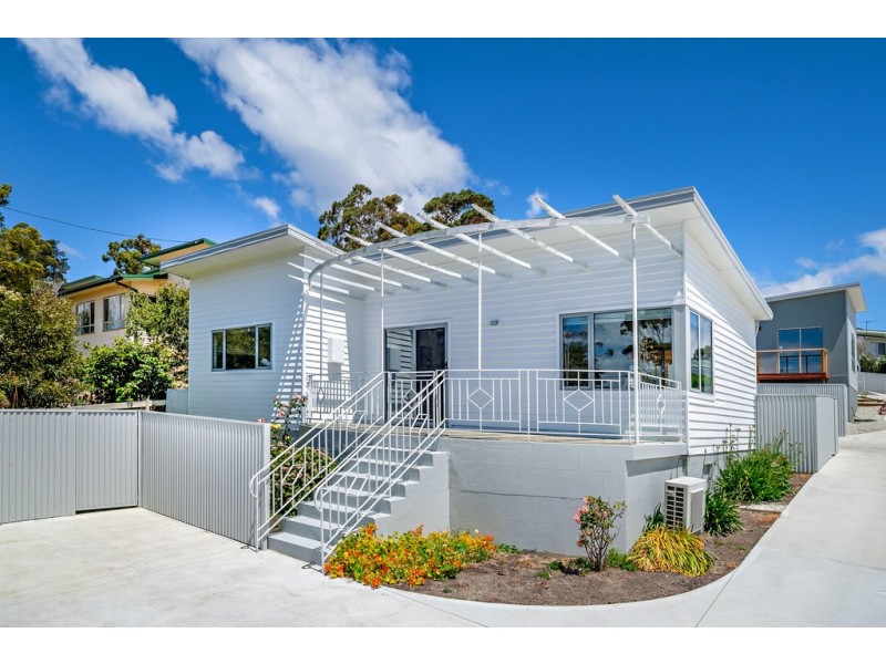 Unit 1 68 Auburn Road, Kingston Beach TAS 7050