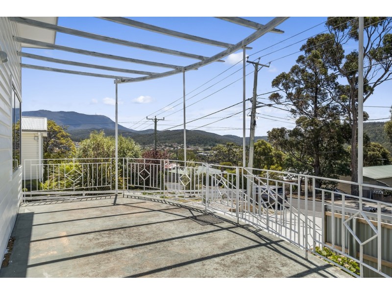 Unit 1 68 Auburn Road, Kingston Beach TAS 7050