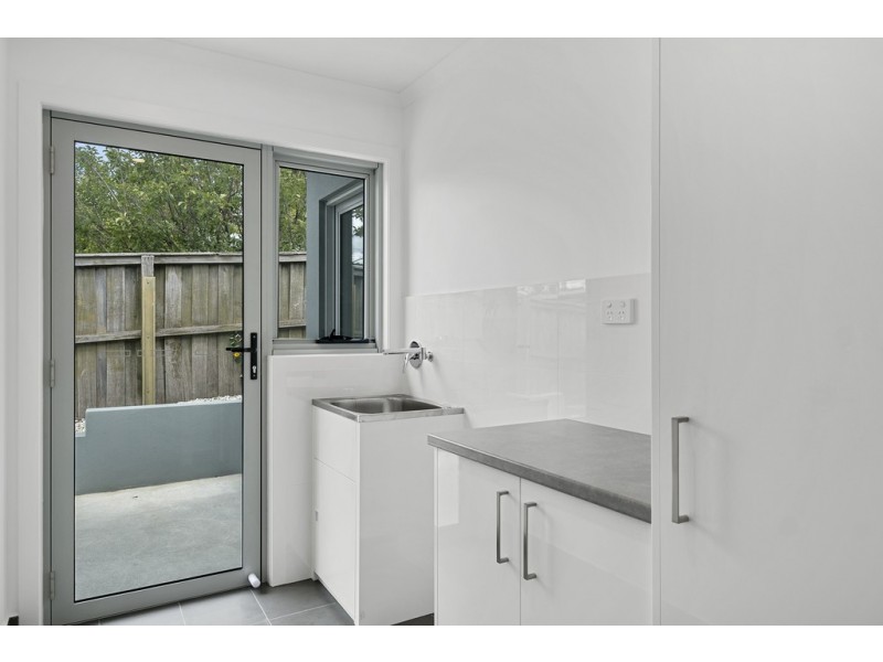 Unit 2 68 Auburn Road, Kingston Beach TAS 7050