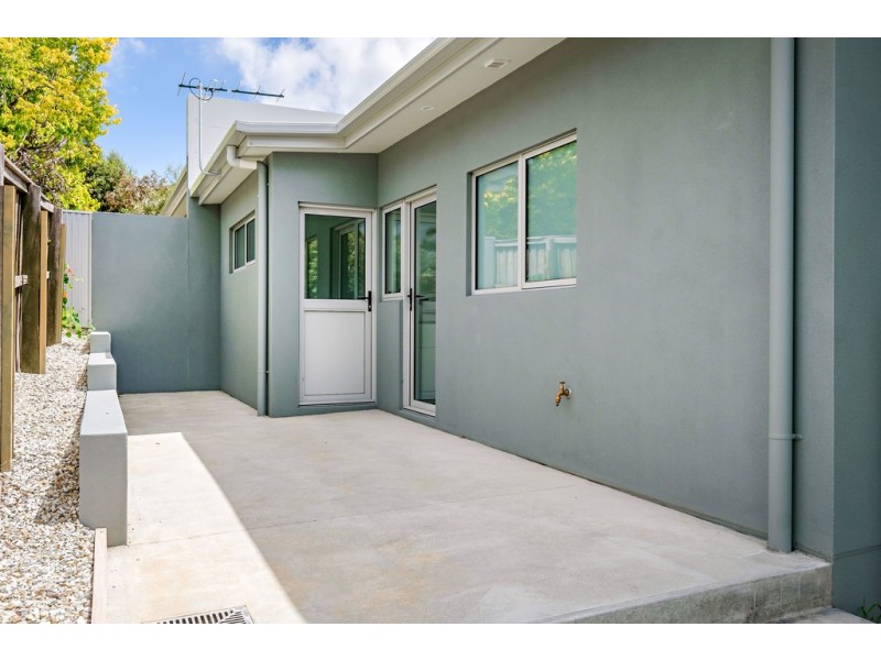 Unit 2 68 Auburn Road, Kingston Beach TAS 7050