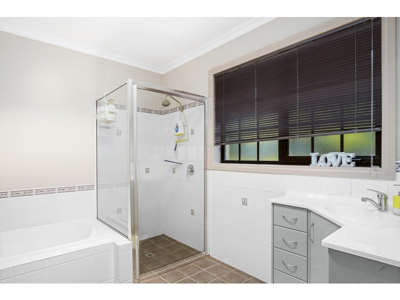 1 Greenhill Drive, Kingston TAS 7050