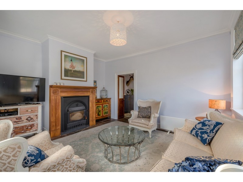 86 Main Street, Kempton TAS 7030