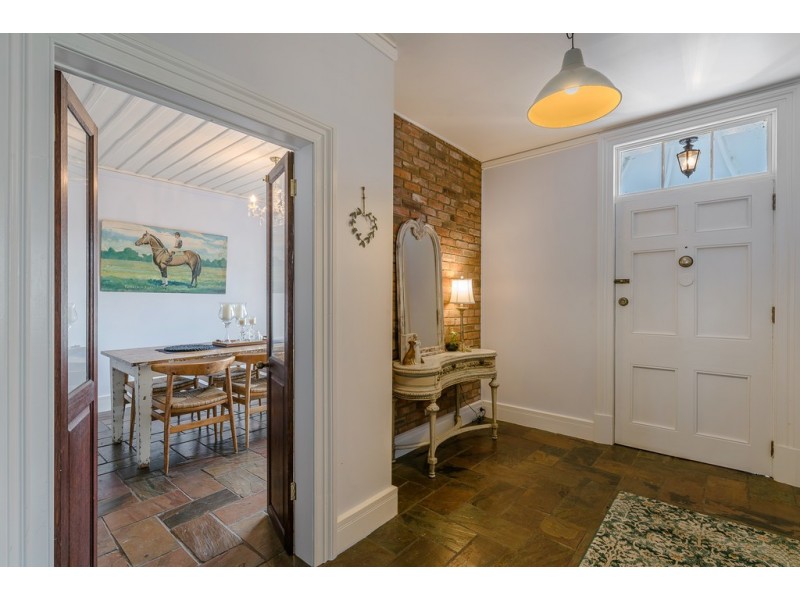86 Main Street, Kempton TAS 7030