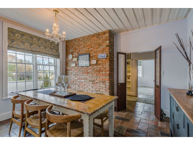 86 Main Street, Kempton TAS 7030
