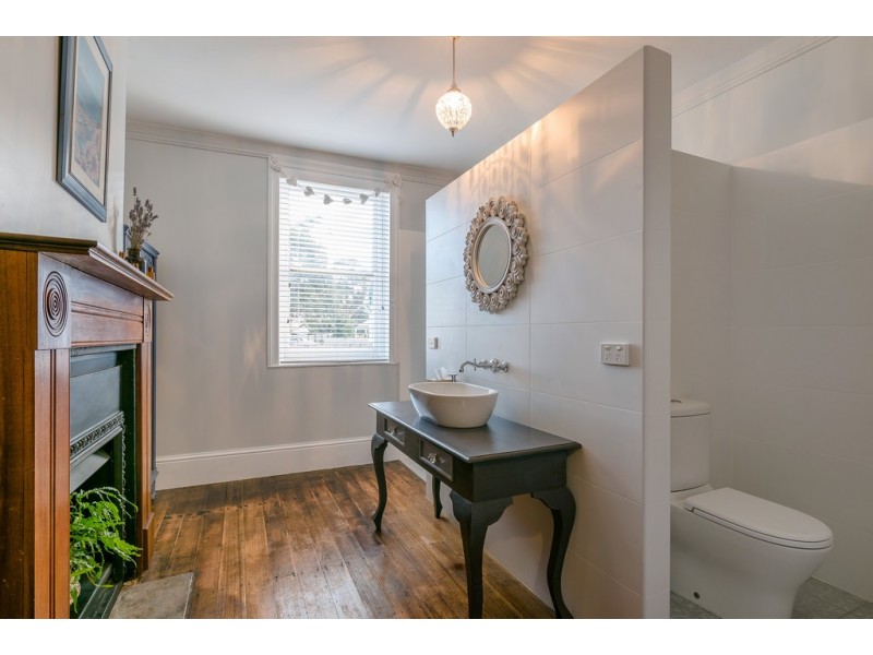 86 Main Street, Kempton TAS 7030