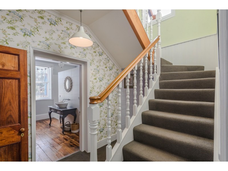 86 Main Street, Kempton TAS 7030