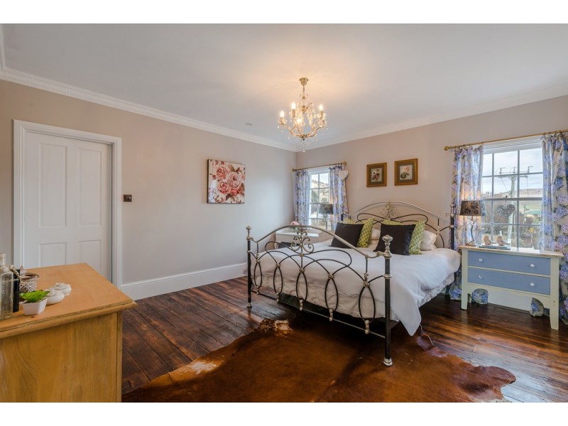 86 Main Street, Kempton TAS 7030