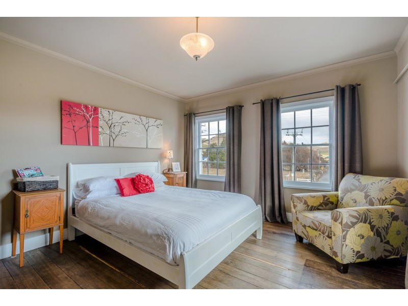 86 Main Street, Kempton TAS 7030