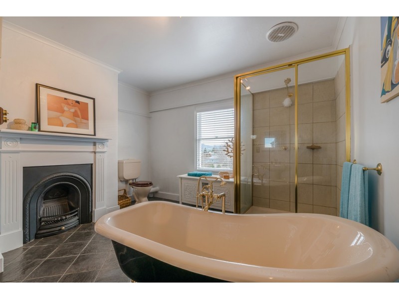 86 Main Street, Kempton TAS 7030