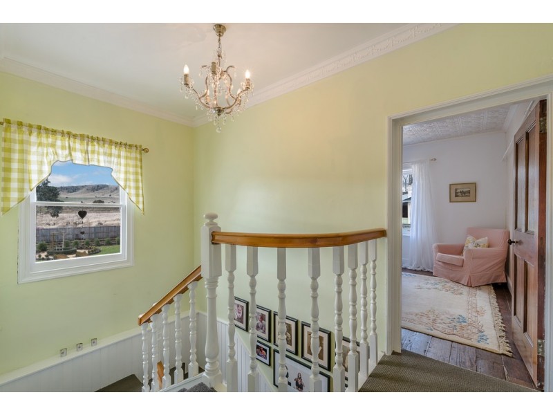 86 Main Street, Kempton TAS 7030