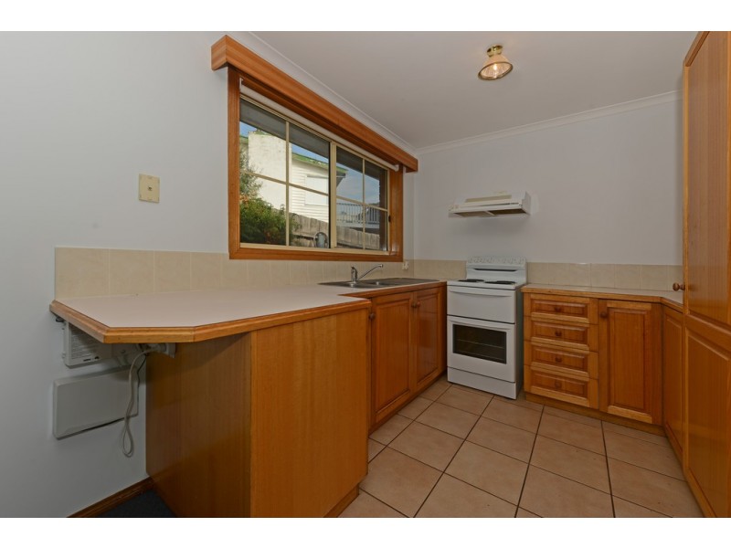 2/36 Kenton Road, Geilston Bay TAS 7015