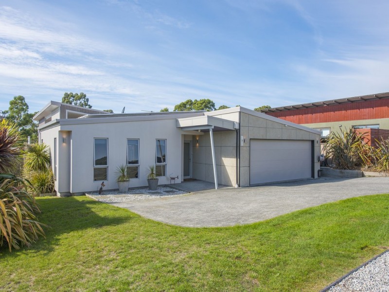 7 Staff Road, Electrona TAS 7054