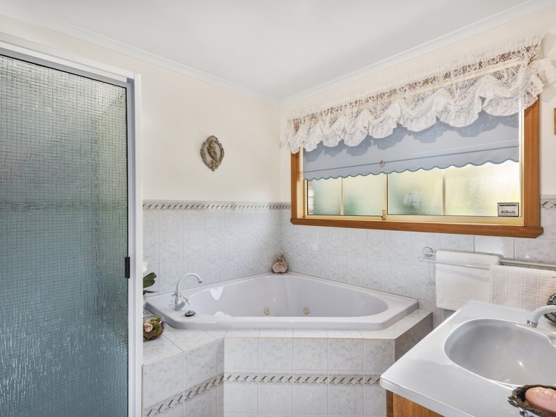 2 Fiani Court, Kingston TAS 7050