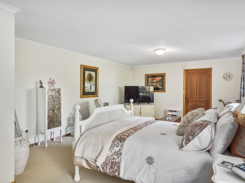 2 Fiani Court, Kingston TAS 7050