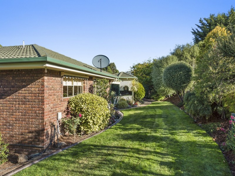 2 Fiani Court, Kingston TAS 7050