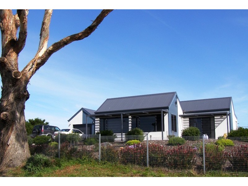 9 Meadows Place, Opossum Bay TAS 7023