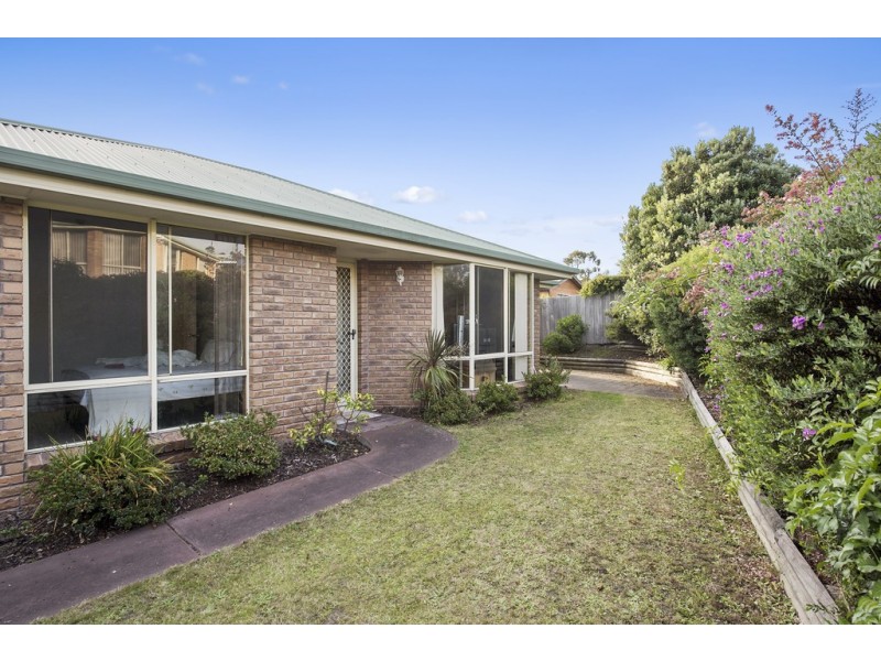 2/14 Grevillea Way, Kingston TAS 7050