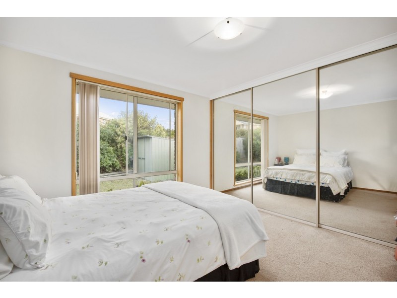 2/14 Grevillea Way, Kingston TAS 7050