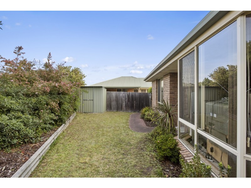 2/14 Grevillea Way, Kingston TAS 7050