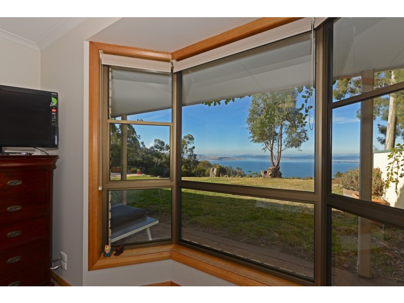 229 Albion Heights Drive, Kingston TAS 7050