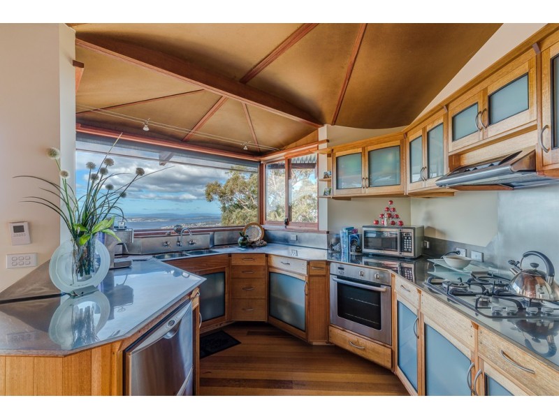 32 Uplands Drive, Kingston TAS 7050