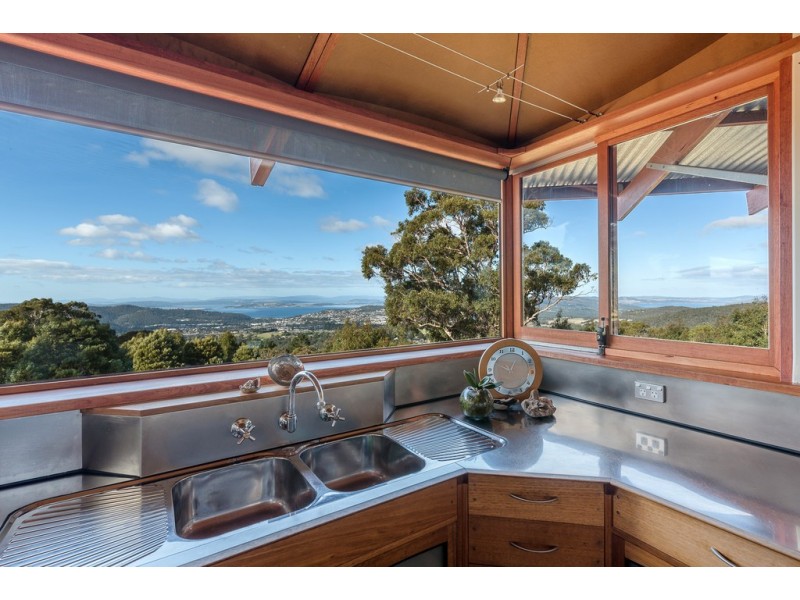 32 Uplands Drive, Kingston TAS 7050