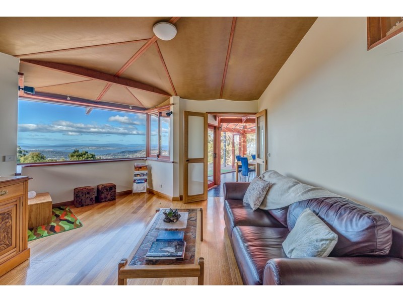 32 Uplands Drive, Kingston TAS 7050