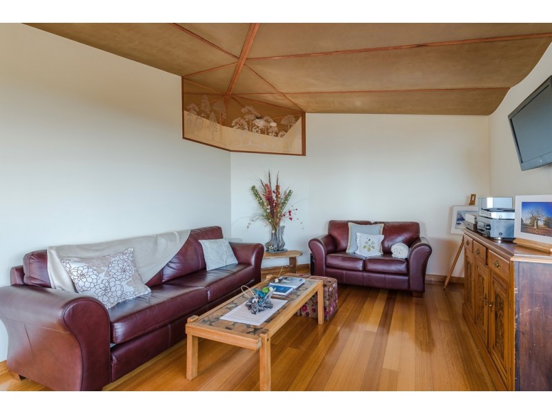 32 Uplands Drive, Kingston TAS 7050