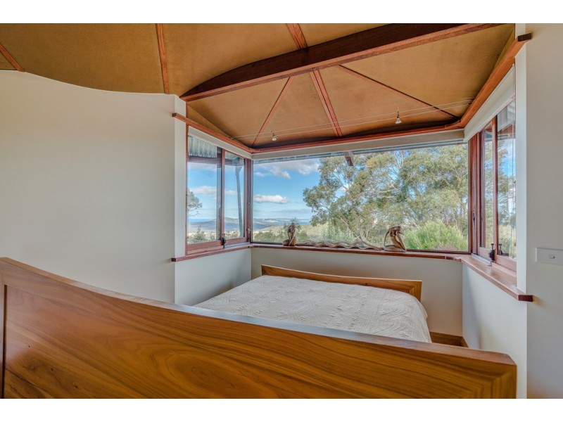 32 Uplands Drive, Kingston TAS 7050