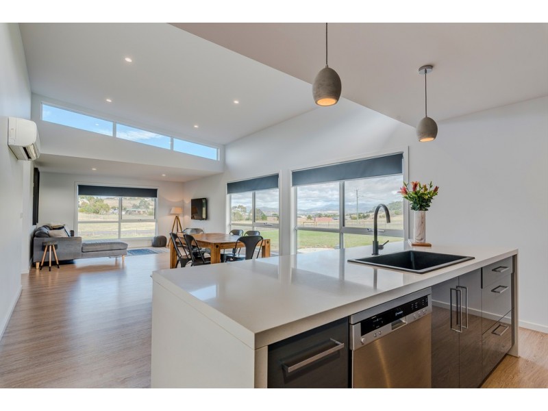 12 Valley View Close, Sorell TAS 7172