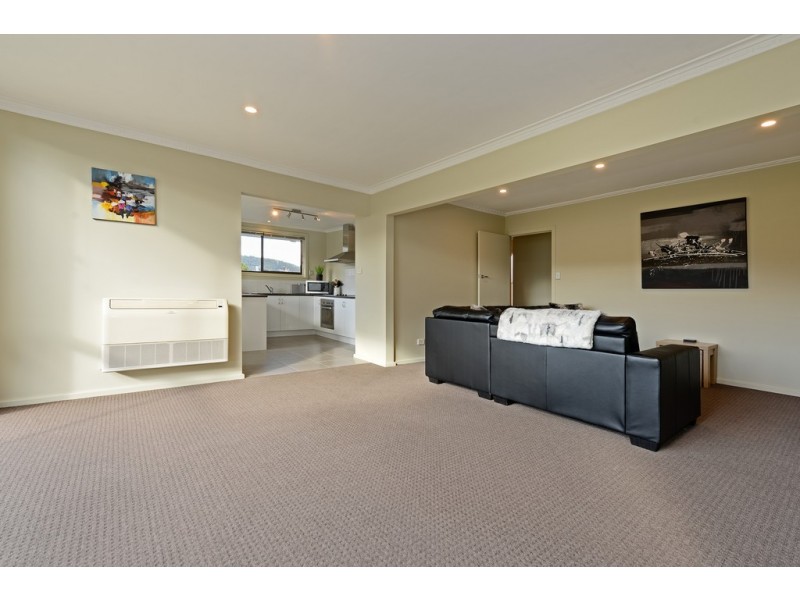 16 Banjorrah Street, Howrah TAS 7018