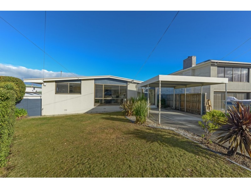 16 Banjorrah Street, Howrah TAS 7018