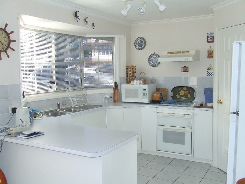 4/10 Lowelly Road, Lindisfarne TAS 7015
