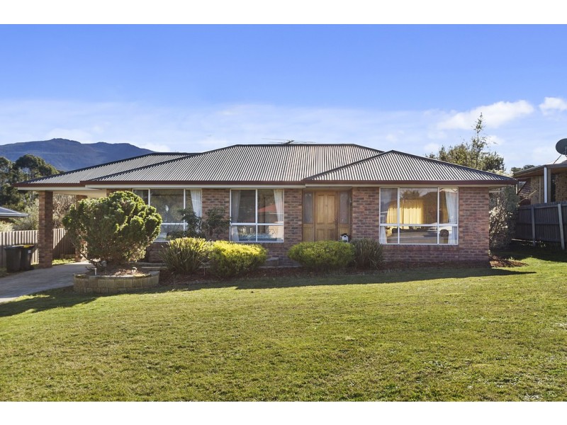 14 Freesia Crescent, Kingston TAS 7050