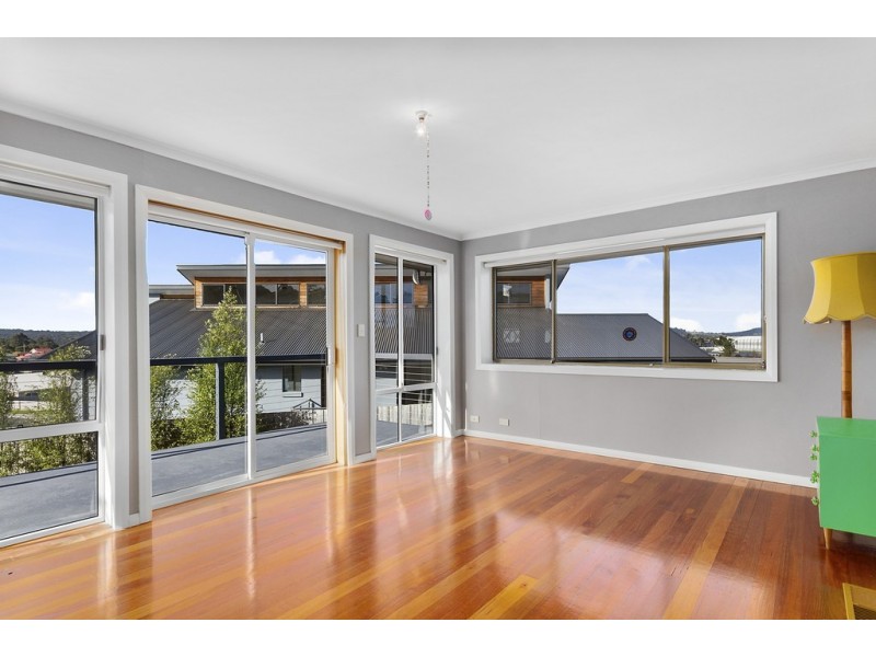 4 Crescent Drive, Margate TAS 7054