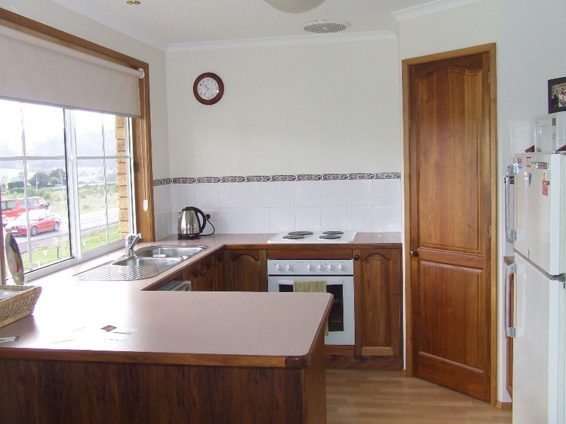 1 Buckingham Drive, Howrah TAS 7018